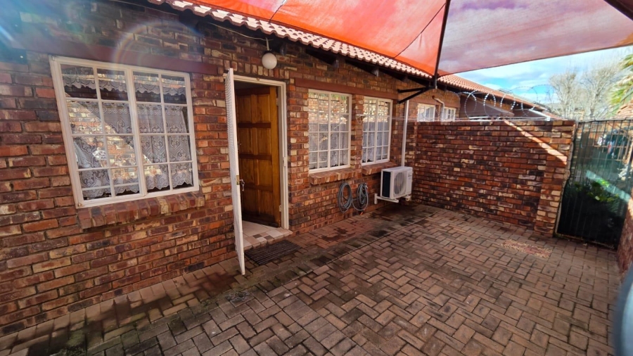 2 Bedroom Property for Sale in Pentagon Park Free State